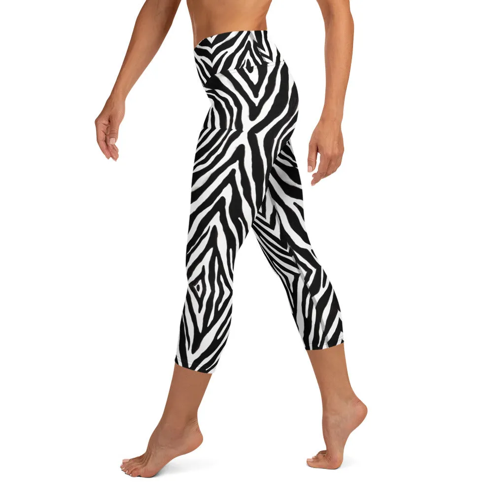 Black Zebra Yoga Capri Leggings, Zebra Stripes Animal Print Best Casual Capris Tights For Women-Made in USA/EU/MX