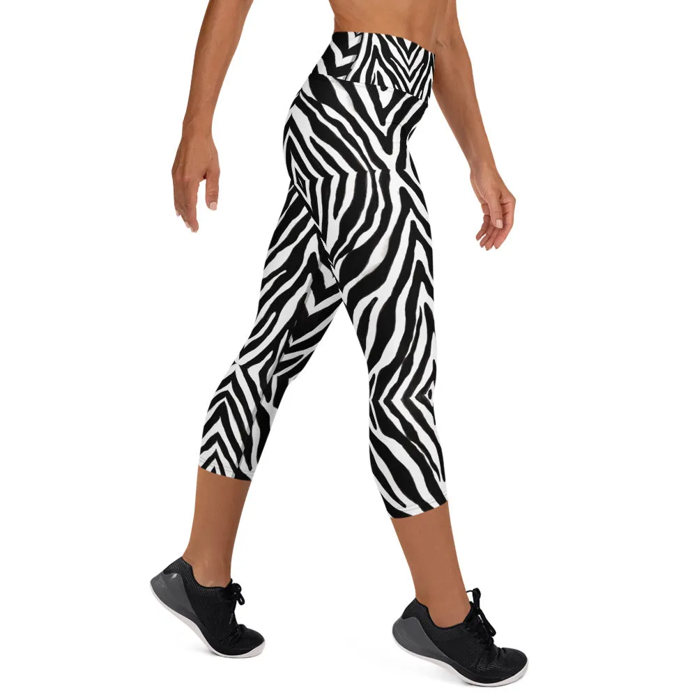 Black Zebra Yoga Capri Leggings, Zebra Stripes Animal Print Best Casual Capris Tights For Women-Made in USA/EU/MX