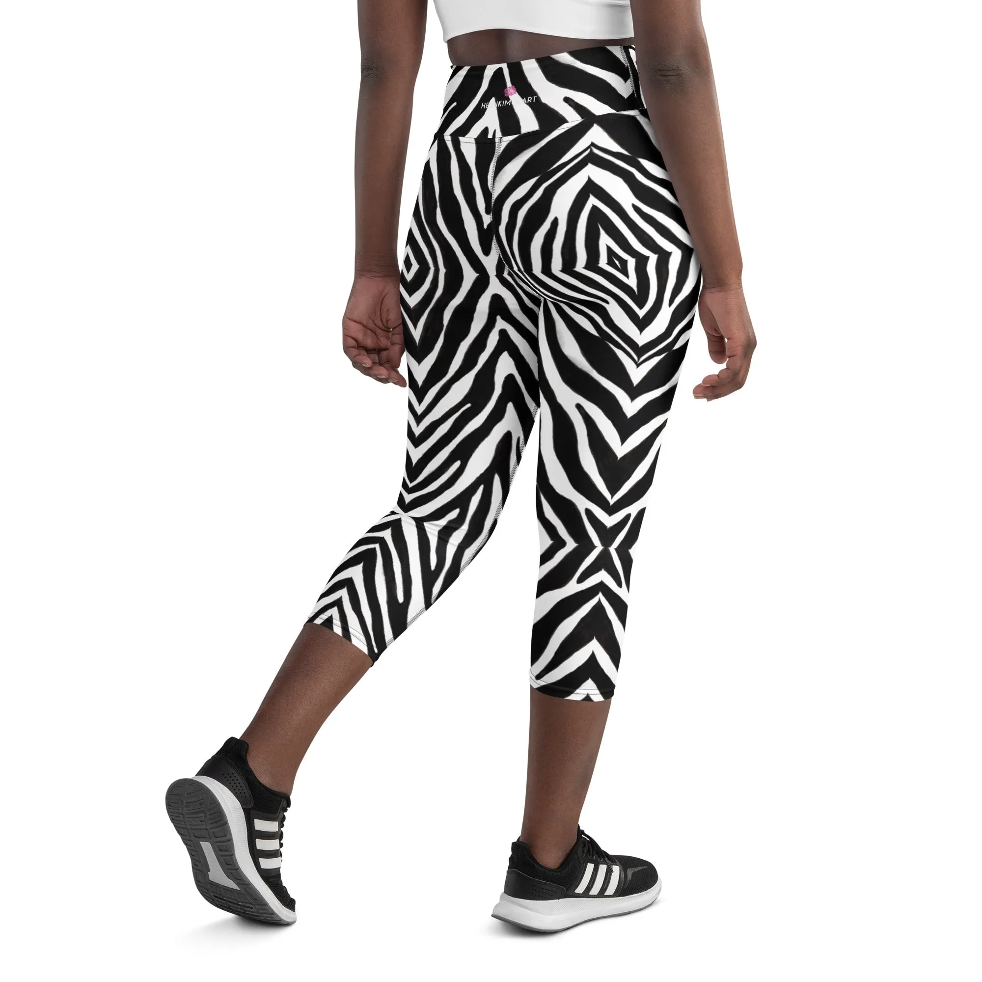 Black Zebra Yoga Capri Leggings, Zebra Stripes Animal Print Best Casual Capris Tights For Women-Made in USA/EU/MX