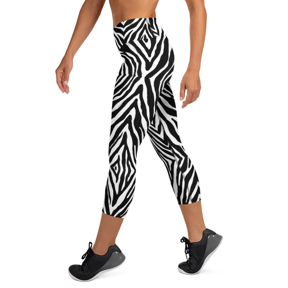 Black Zebra Yoga Capri Leggings, Zebra Stripes Animal Print Best Casual Capris Tights For Women-Made in USA/EU/MX