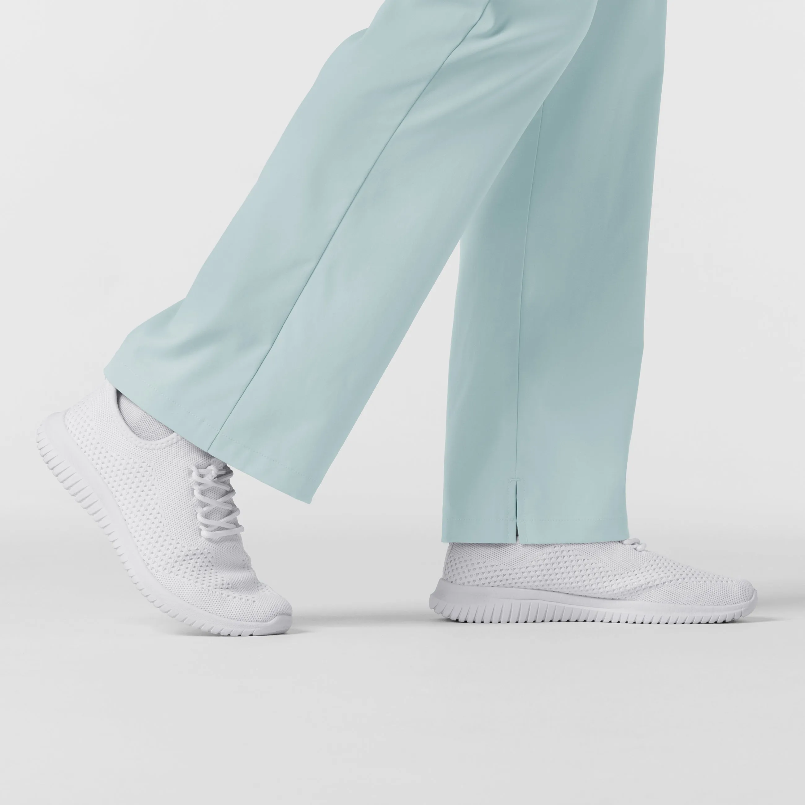 Boundless Women's Bootcut Scrub Pant - Sky Blue